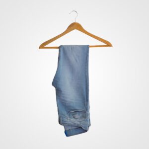Início Basic Blue Jeans